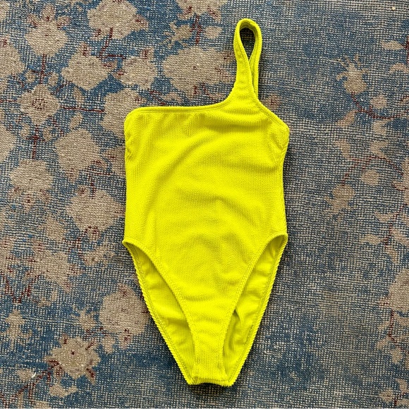 Good American Always Fits Asymmetric One Piece Swimsuit S/M - Picture 2 of 4